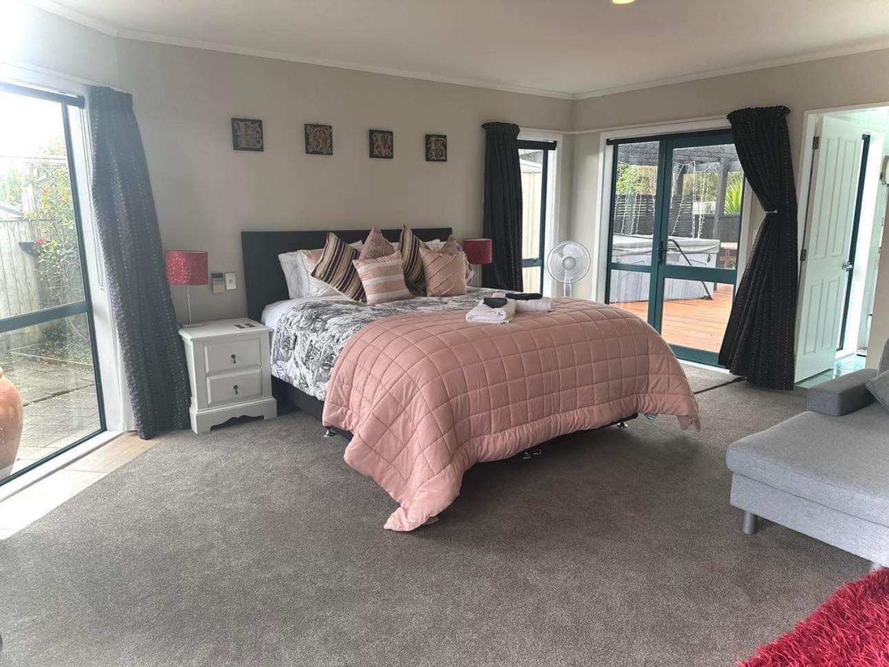 Observation Guest Suite Paraparaumu Eksteriør bilde